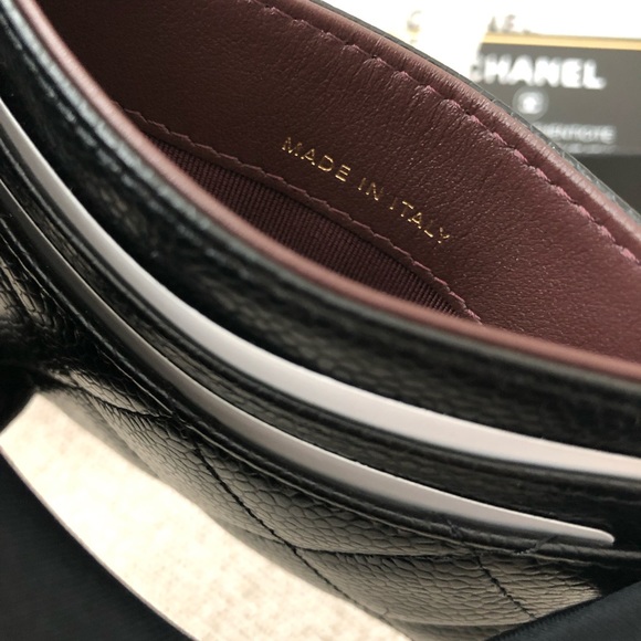 ❌SOLD❌ Chanel Classic Black Caviar Flat Card Holder - Picture 4 of 5